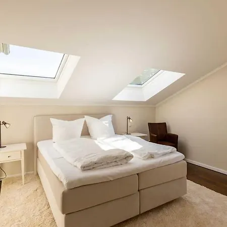 Charlottes Hoeh App 8