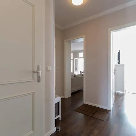 Charlottes Hoeh App 8