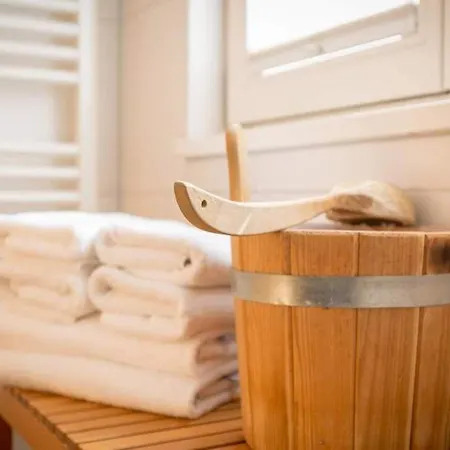 Charlottes Hoeh App 8