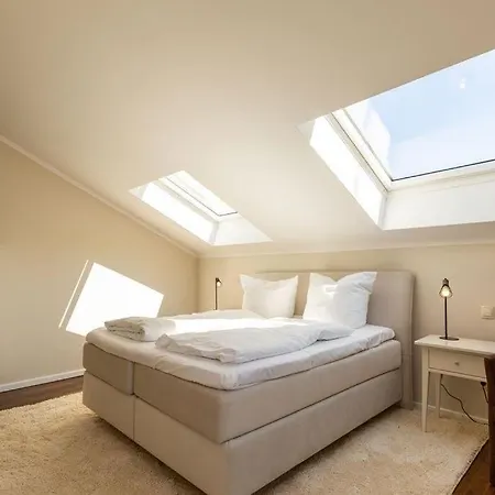 Charlottes Hoeh App 8 *